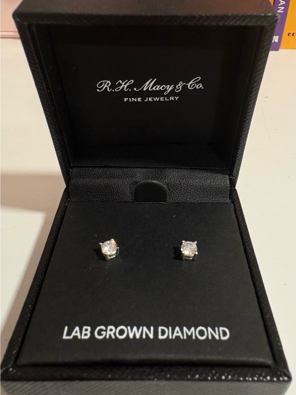 NWT R.H. Macy & Co. Lab Grown Diamond Stud Earrings